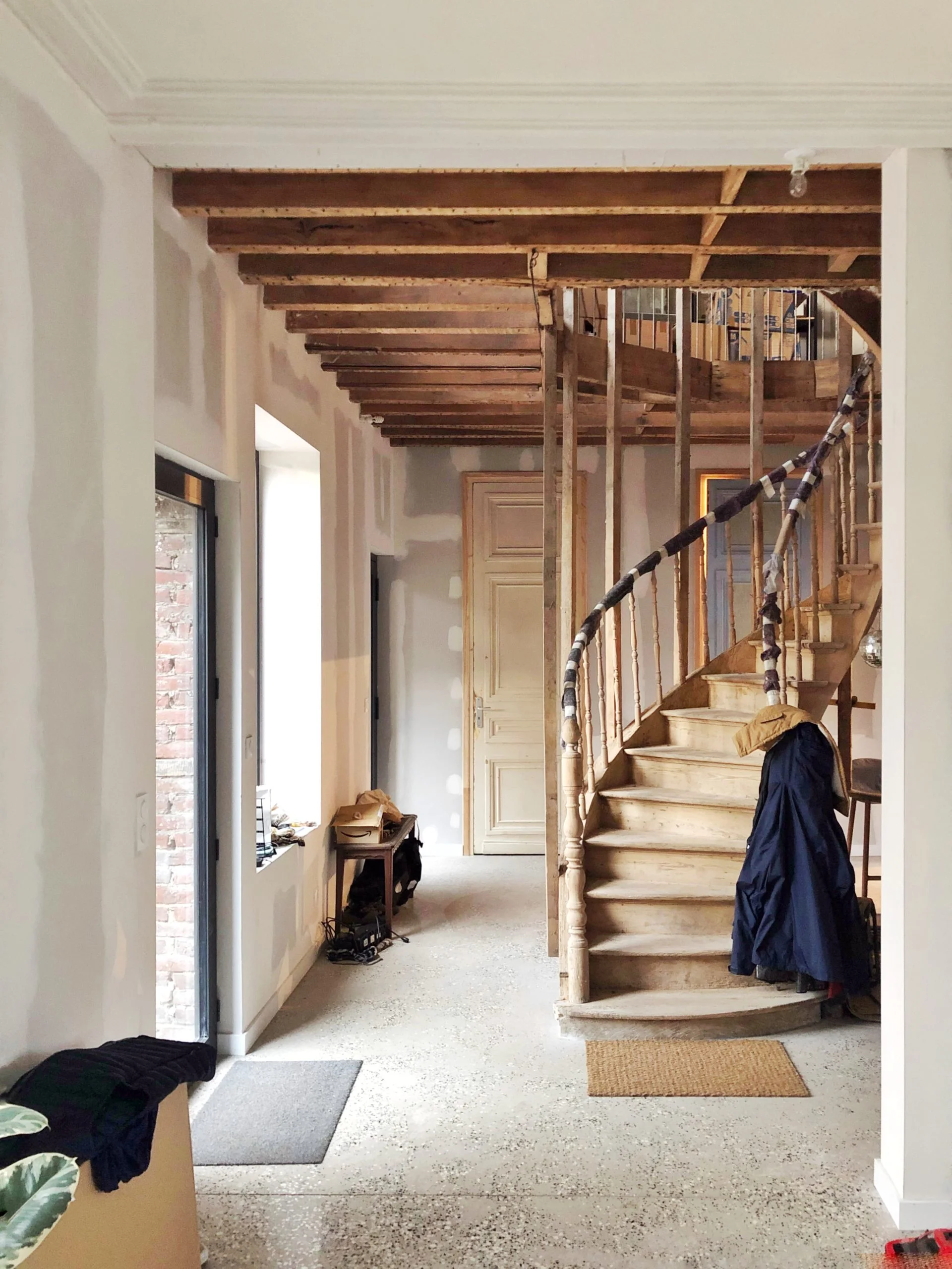 escaliers intérieurs en bois en colimaçon – yoda